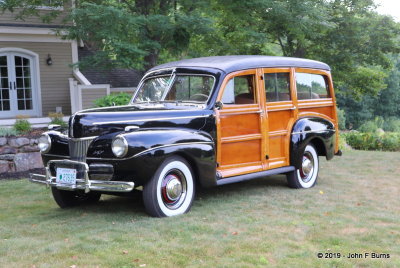 1941 Ford Super Deluxe Station Wagon