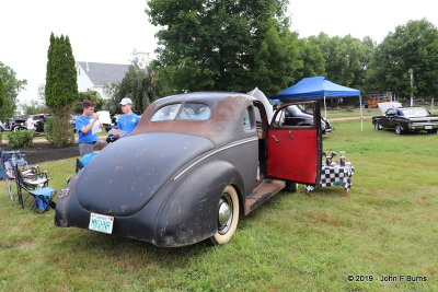 1940 Ford Standard Coupe - Moonshiner