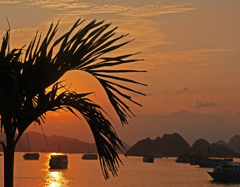 Bob Skelton2019 CAPA Fall/OpenHalong Bay Evening