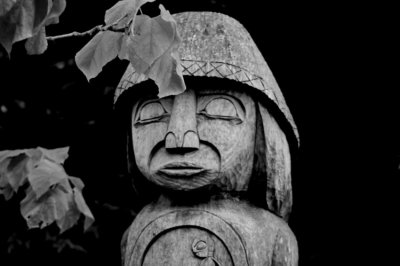 Allan Curtis<br/>Cowichan Bay Totem