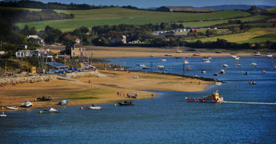 Padstow Ferry coming in to pick up passengers at Rock