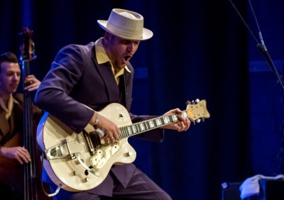 The Revolutionaires (UK) 