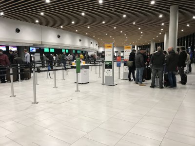 aeroport lyon.jpg