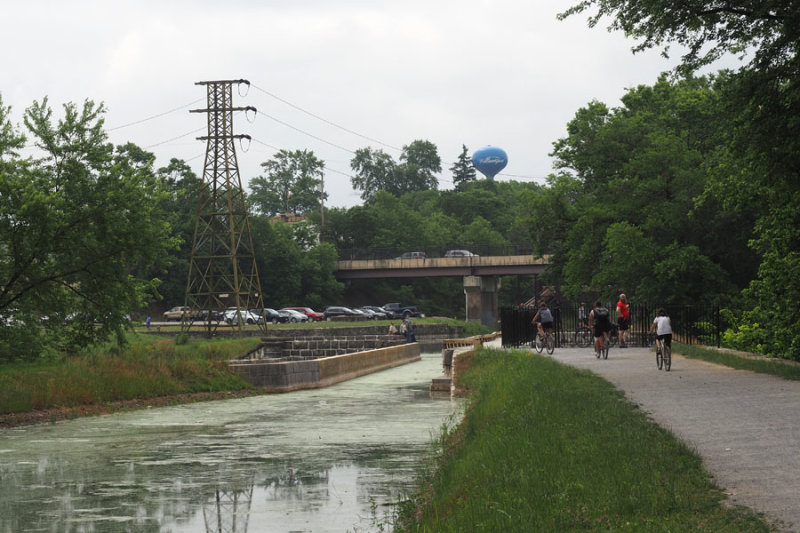 Aproaching the Conococheague Creek Aqueduct from the north