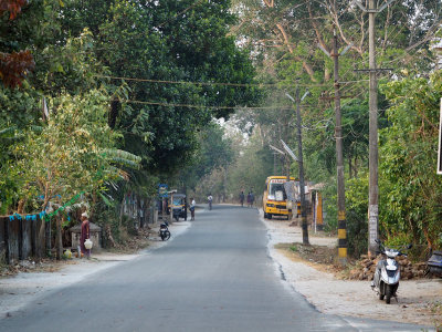 Early morning in the village of Dhoni