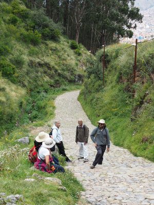 Continuing the climb to Sacsayhuaman