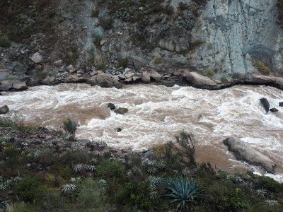 The rushing Urubamba river from the train to Ollantaytambo