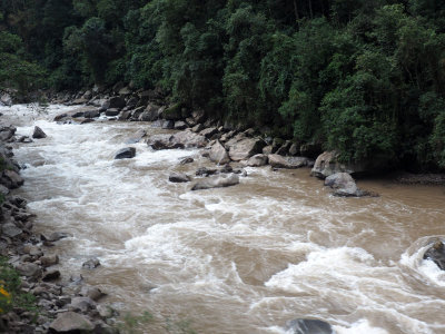 The Urubamba river beside the train tracks