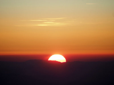 Sunrise from the aircraft - second picture in sequence