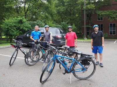 Delivery of our bikes at Washington's Landing