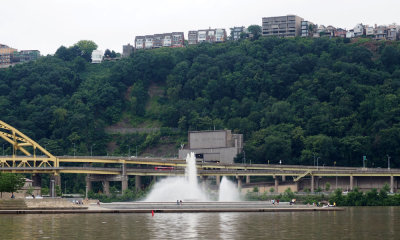 The fountains at the confluence of the three rivers