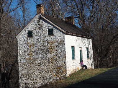 Lockhouse for Lock 27 at Spinks Ferry