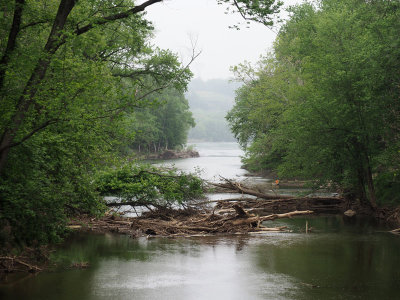 The Catoctin Creek fiows into the Potomac river