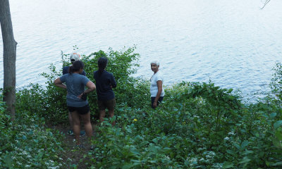 Finding a path down to Green Hill Pond