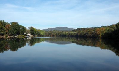 The Potomac river from the trail