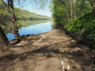 Potomac river at Snyders Landing