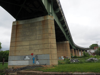 Next to the Route 17 bridge across the Potomac at Brunswick