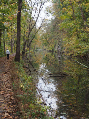 Trail and canal at Dickerson