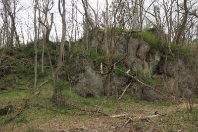 Cliff beside the canal bed