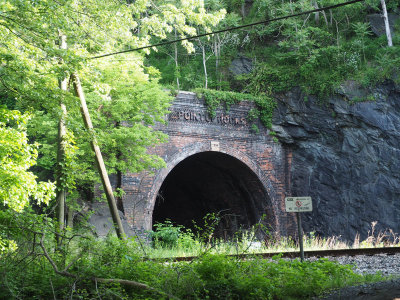 Railroad tunnel at Point of Rocks