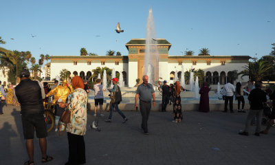 Photobombing at Mohammed V Square in the evening