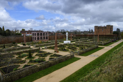 Elizabethan Garden