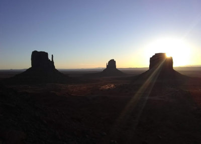 Monument Valley Sunrise 