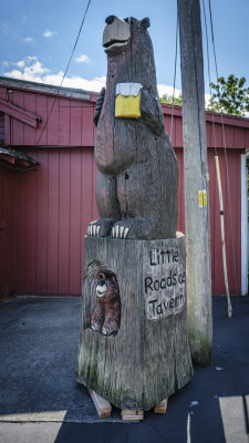 Little Roadside Tavern Bear