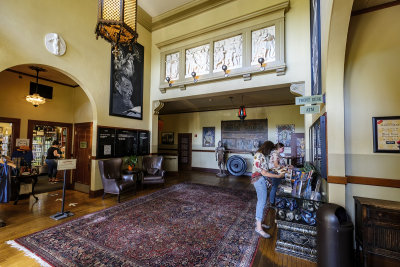 McMenamins Kennedy School