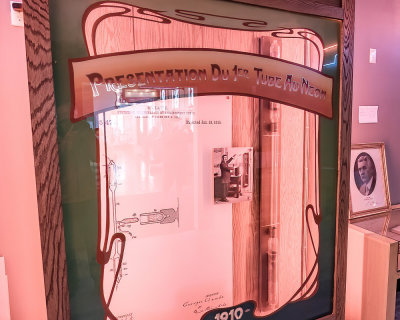 National Neon Sign Museum