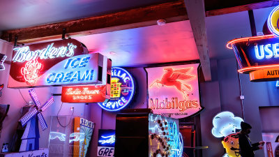 National Neon Sign Museum