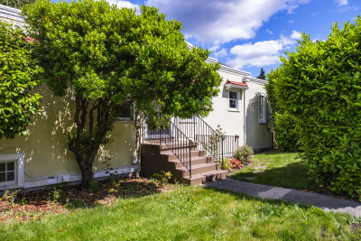 Montlake Spite House