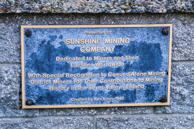 Sunshine Mine Happy Family Statue