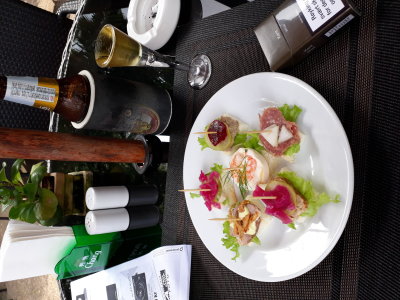 Canapes, Thai Beer and Norvegian Linjeakkevitt. Stable Lodge Soi 8