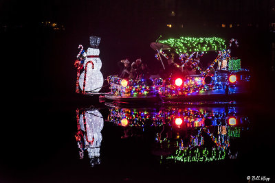 Willow Lake Lighted Boat Parade  87