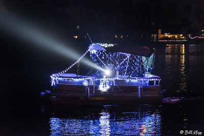 Willow Lake Lighted Boat Parade  90