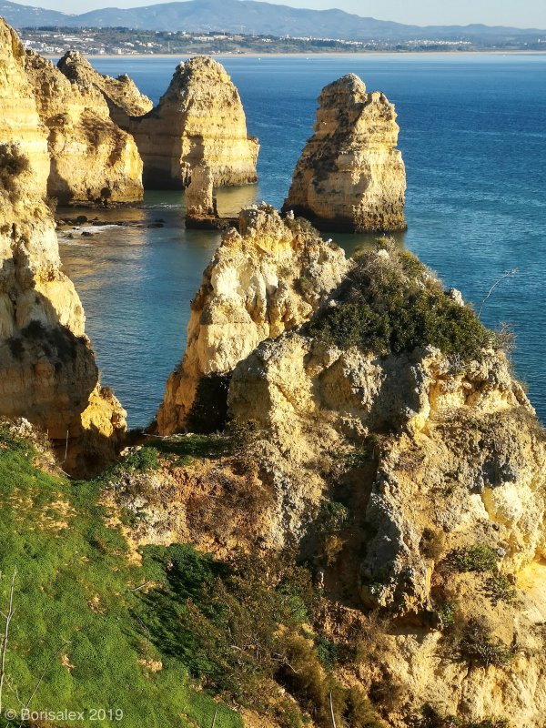The rocks of the Ponta da Piedade
