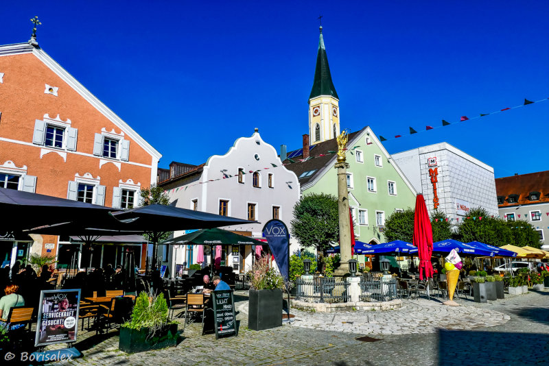 Altstadt mit Kirche Mari Himmelfahrt