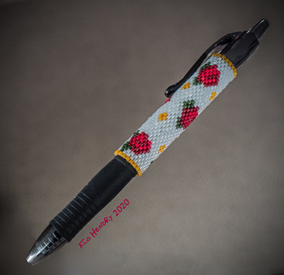 Red Roses Pen Wrap (#2) (sold)