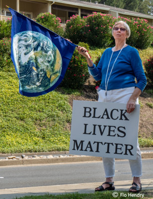 Sept 20 BLM protest_BLM world flag.jpg