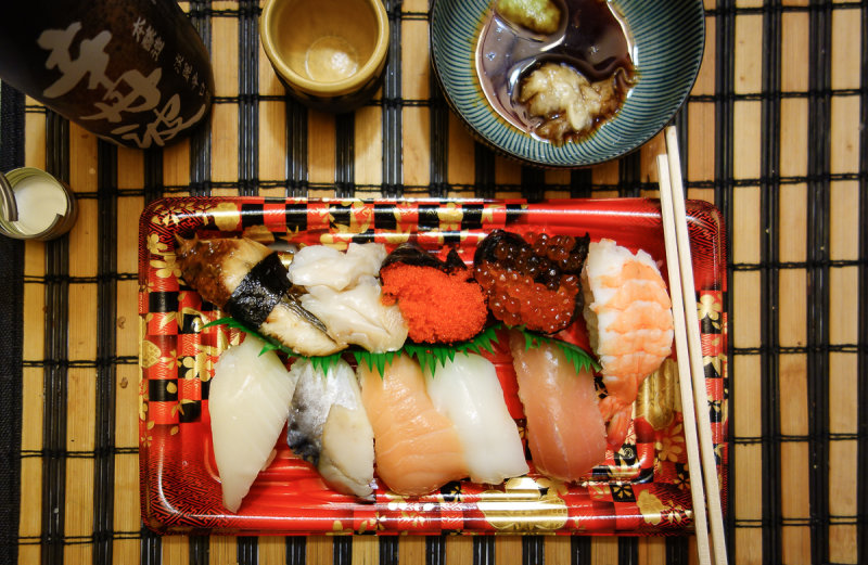 sushi/sashimi & hot sake