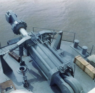 Tug-Barge Cylinder on Tug.jpg