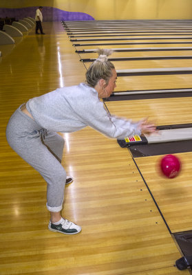 TenPinBowling04.jpg