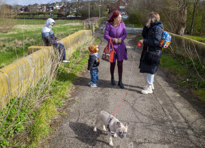 SundayFamilyWalk01.jpg