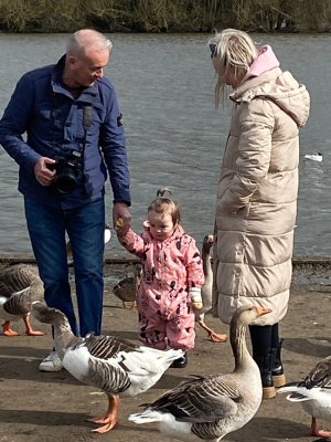 SundayFamilyWalk21a.JPG