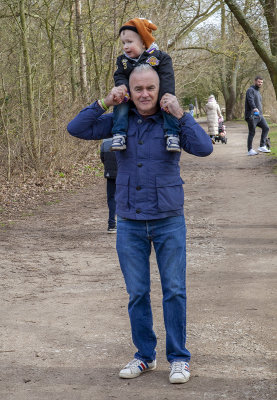 SundayFamilyWalk75.jpg