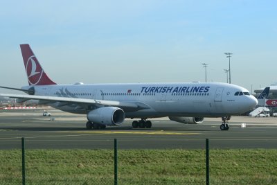 Turkish Airlines Airbus A330-300 TC-JNL