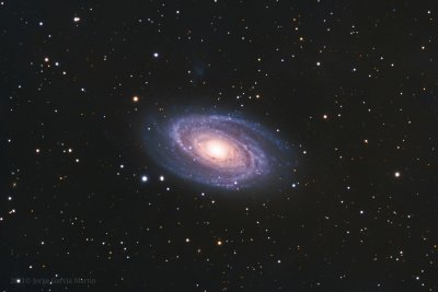 m81, the Boode galaxy LRGB v4 (wide field)