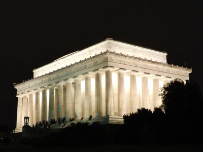 Lincoln Memorial at night