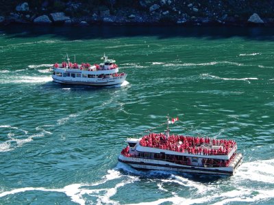 Maid of the Mist, and Hornblower passing in the Niagara Gorge